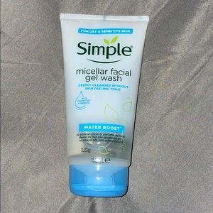 Simple Water Boost Micellar Facial Gel Wash